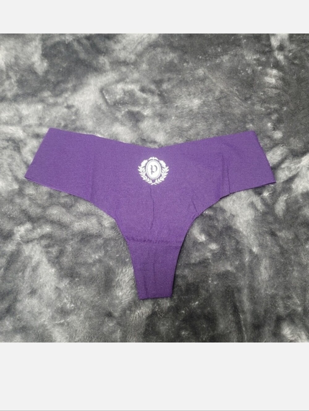Victoria's secret pink HALLOWEEN no show thong panty XS PURPLE